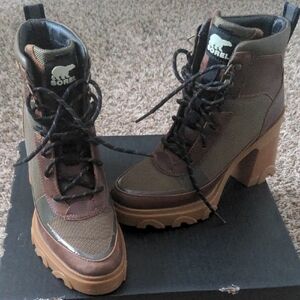 Brex High Heel Lace Boot | Velvet Tan and Olive Green